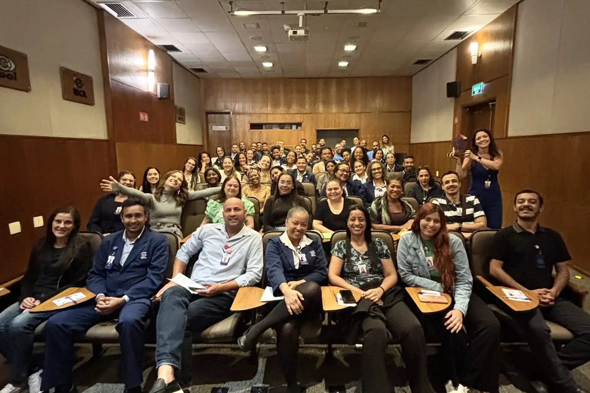 Treinamento Voce e um Time promove desenvolvimento pessoal e fortalece colaboracao no IBOL scaled uai